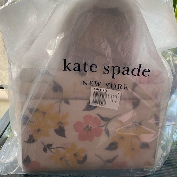NWOT! Kate Spade Staci Lili Blooms Medium Satchel. - Picture 12 of 15